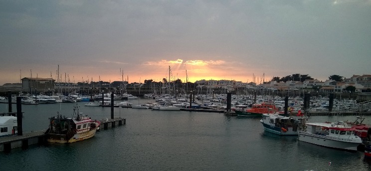 Ophelia au lever du soleil sur le port