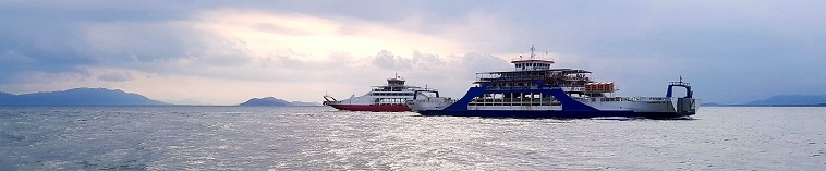 Croisement de ferries entre la presqu'île de Nicoya et Puntarenas, mai 2024